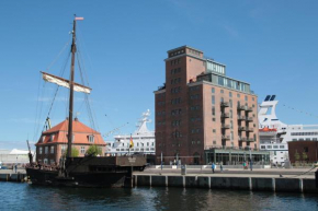 Meerblick, Balkon und private Sauna im historischen Getreidespeicher, Wismar